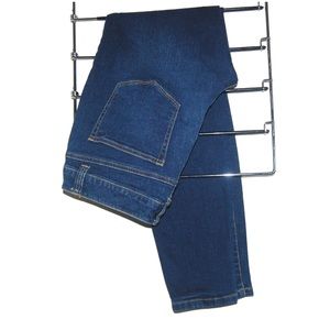 Vineyard Vines Bluejeans has a little stretch.